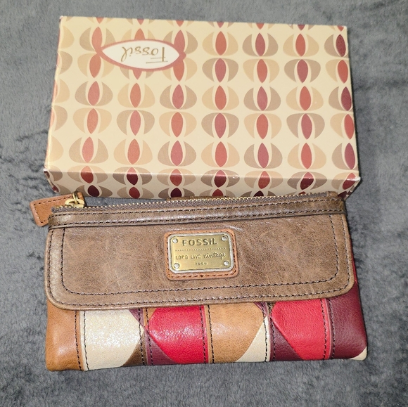 Fossil Patchwork Leather Wallet Clutch - Picture 9 of 9